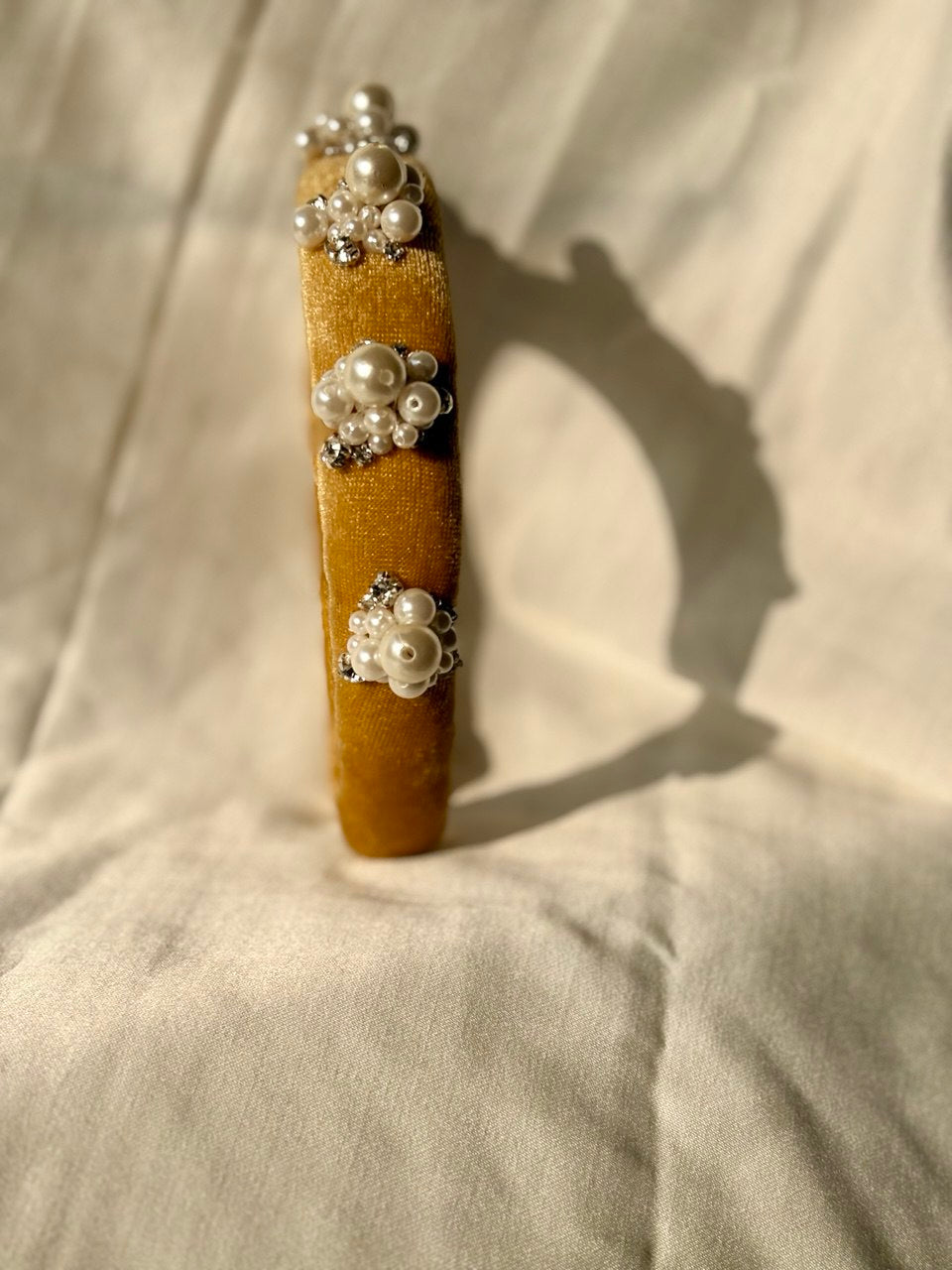 GOLDEN HUE