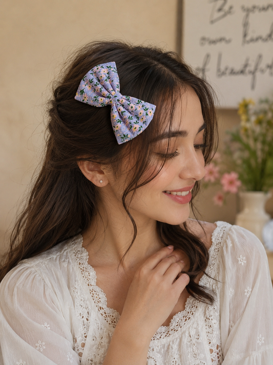 LILAC MEADOWS ICONIC BOW