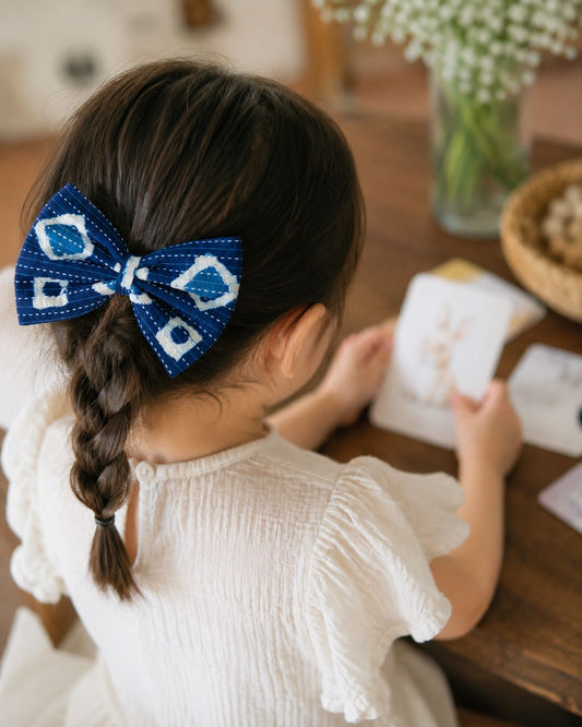 INDIGO ILLUSION ICONIC BOW
