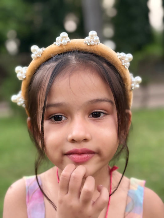 GOLDEN HUE