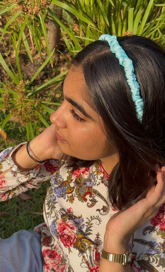 AQUA SKY SATIN RUSH HEADBAND